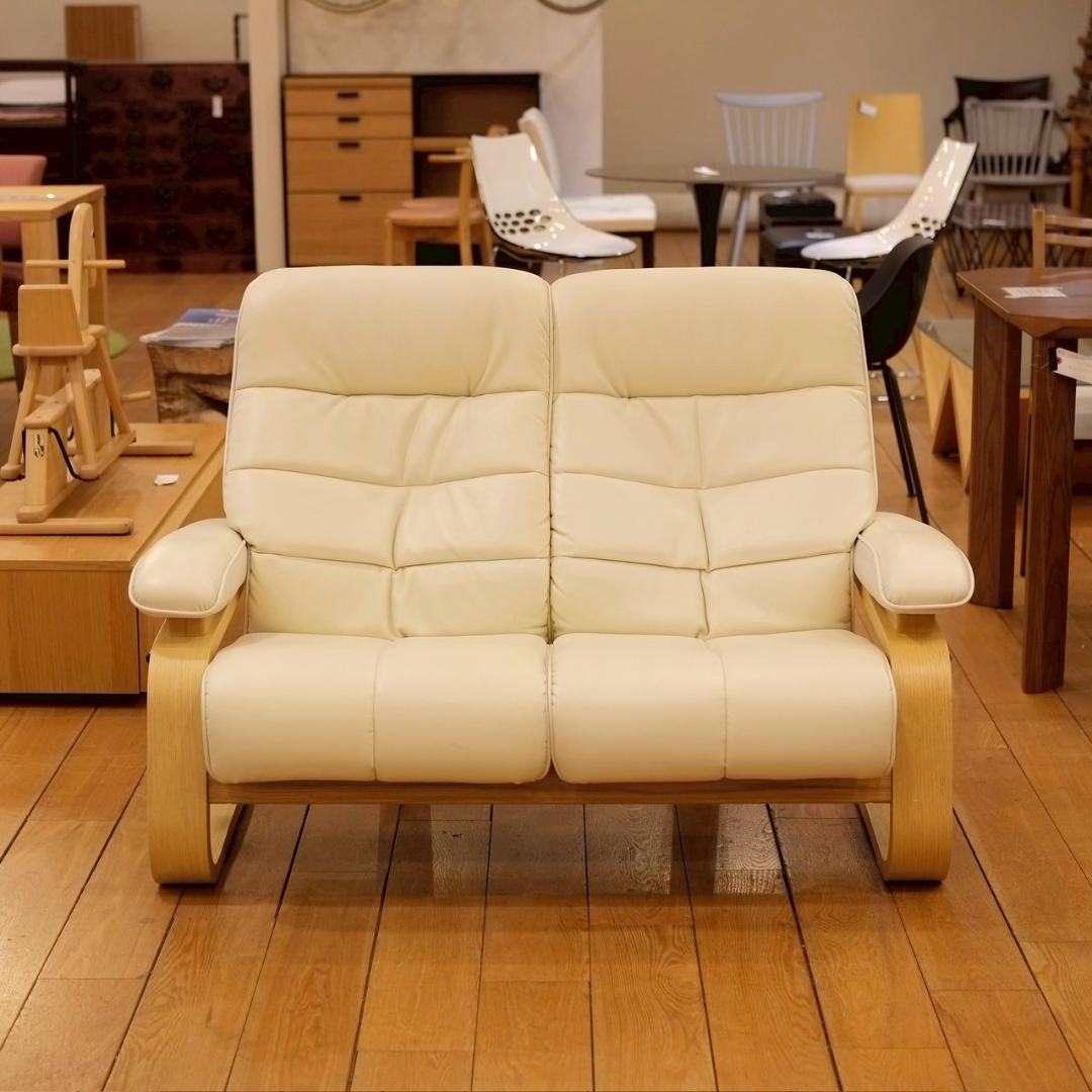 フジファニチャー　リクライニング　ソファ　2人掛け　アイボリー