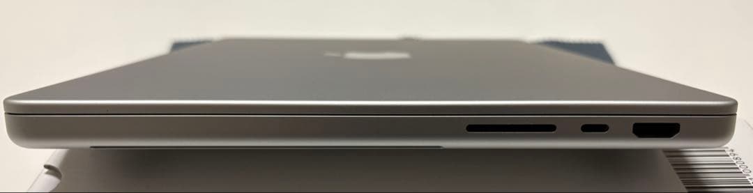 MacBook Pro M1Max 2TB 64GB 14インチ　シルバー