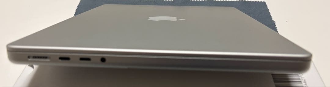 MacBook Pro M1Max 2TB 64GB 14インチ　シルバー