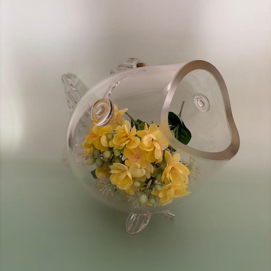 魚のガラス型花瓶金魚水族館