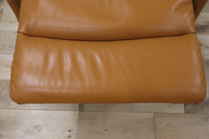 GMDNS157○ IDC大塚家具 シングルソファ 本革 オレンジ 安楽椅子
