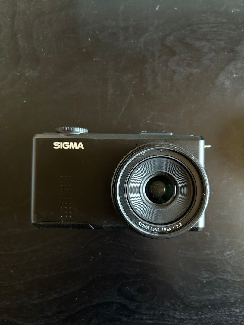 デジタルカメラ SIGMA DP1merril