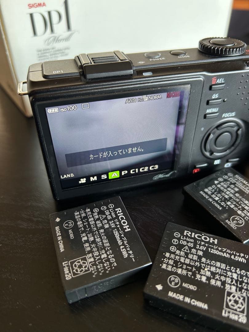 デジタルカメラ SIGMA DP1merril