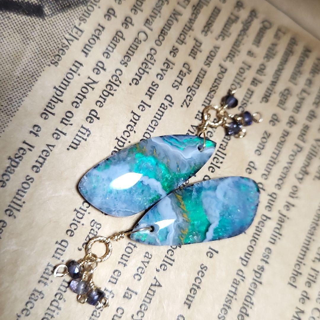 ✳️ハイジ✳️１４kgfオーロラプルームアゲートピアス