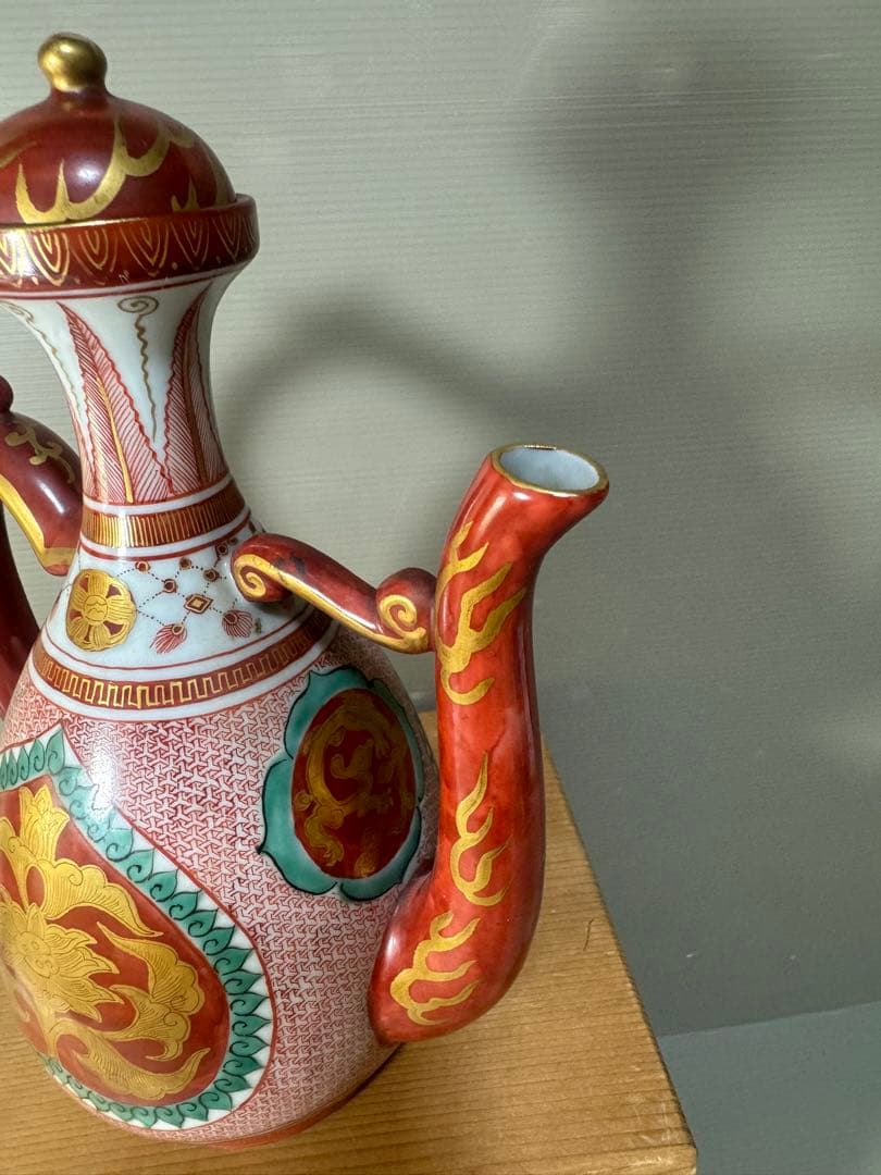 2642 九谷焼 角福　赤絵 金蘭手 仙盞瓶　酒器　時代物