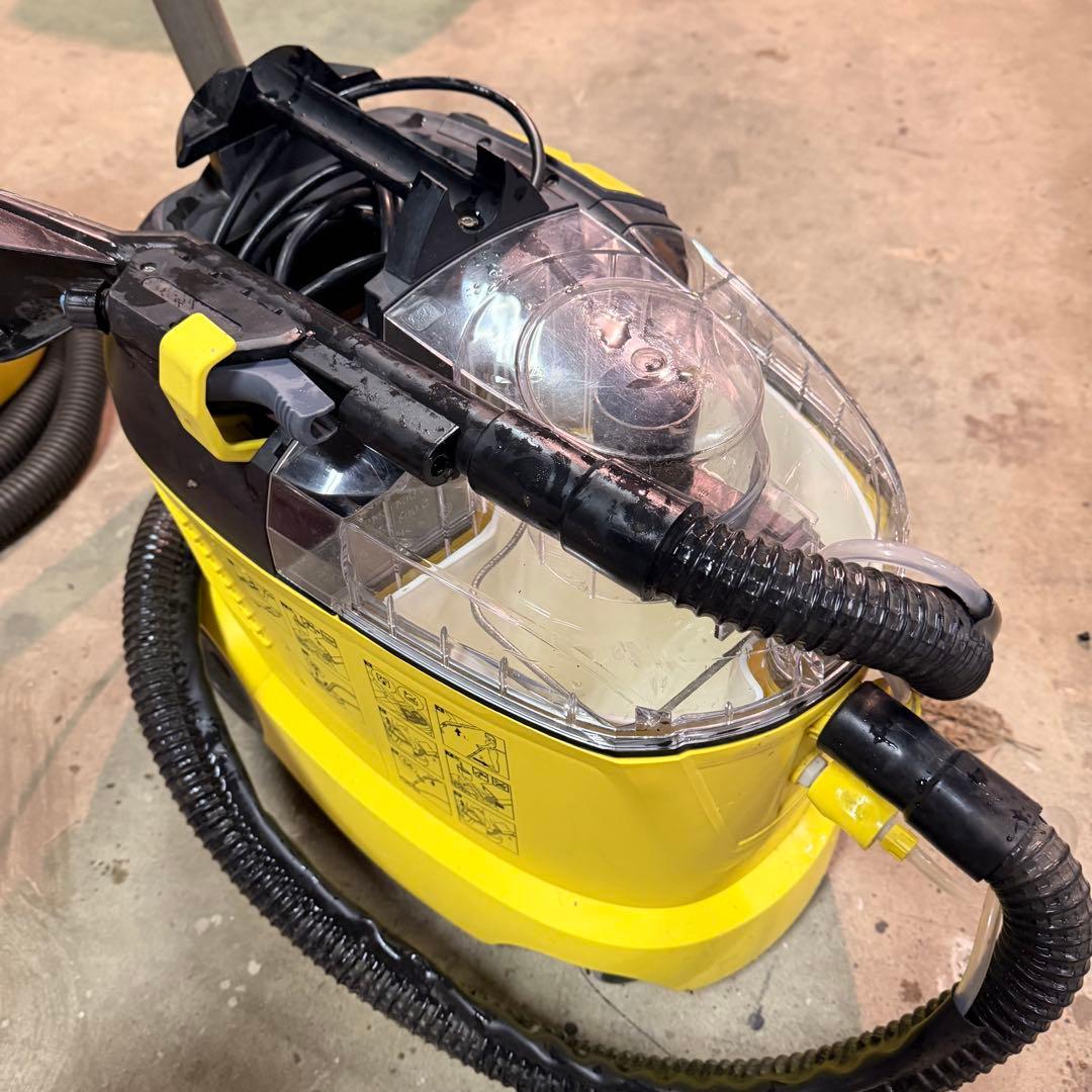 KARCHER Puzzi'8/1C 業務用リンサークリーナー　難あり