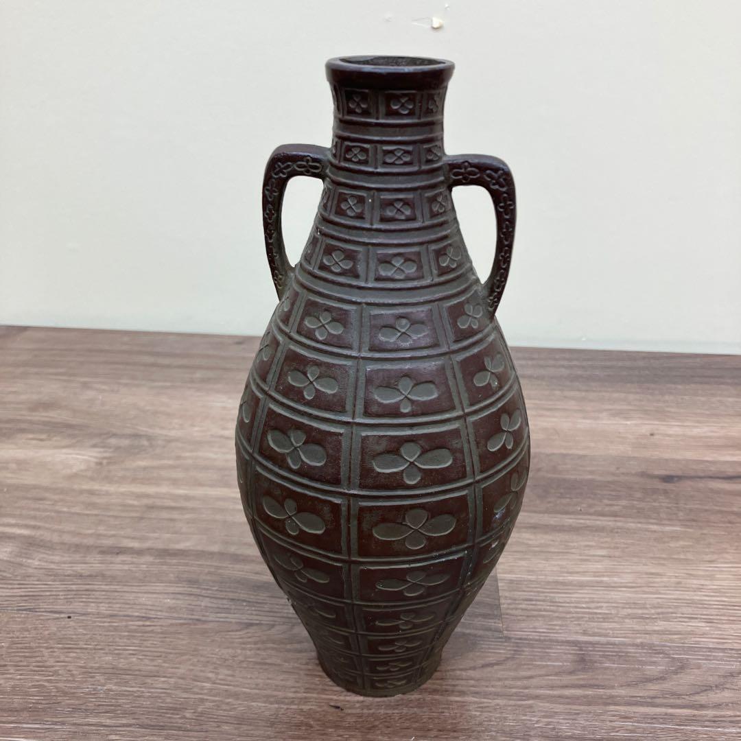 D壁 鋳銅 花瓶 双耳 幾何学紋様 花器 飾壷 鋳物 工芸品 アンティーク