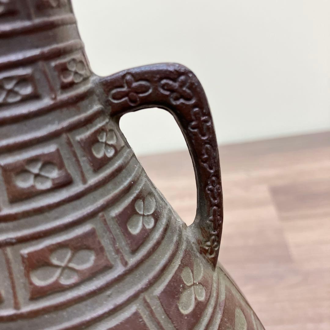 D壁 鋳銅 花瓶 双耳 幾何学紋様 花器 飾壷 鋳物 工芸品 アンティーク