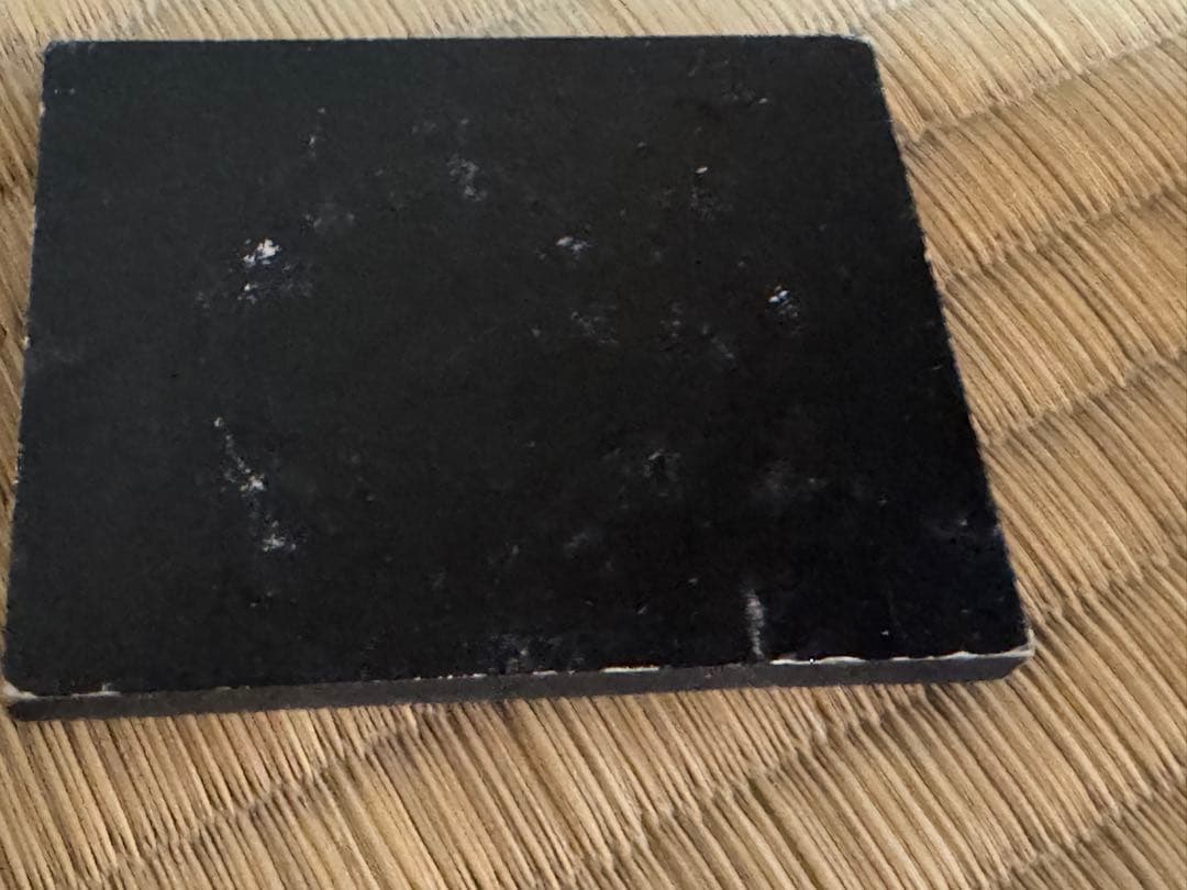 母のお茶道具の仲間たち　面壁九年 達磨大師 台座付　本体69x45xh55mm