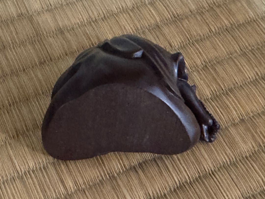 母のお茶道具の仲間たち　面壁九年 達磨大師 台座付　本体69x45xh55mm