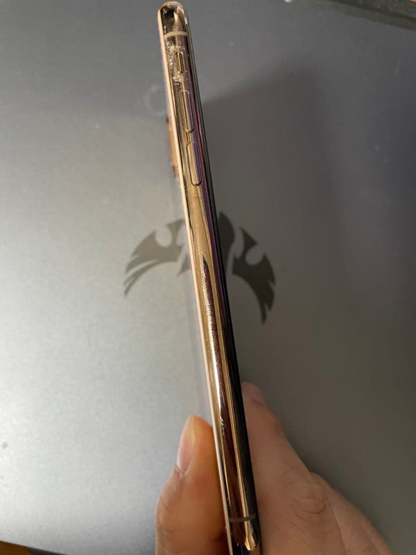 Apple iPhone Xs ゴールド ひび割れあり