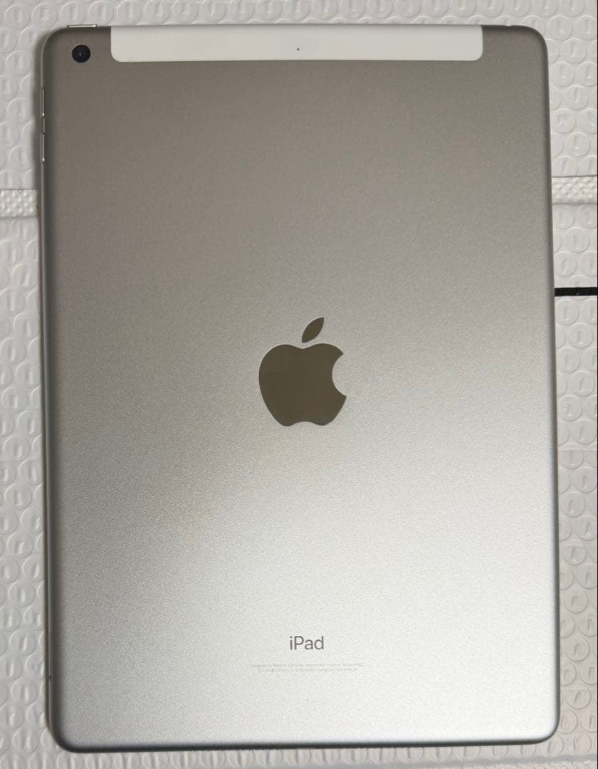 iPad第5世代(2017)Wi-Fi + 32GB バッテリー:75%