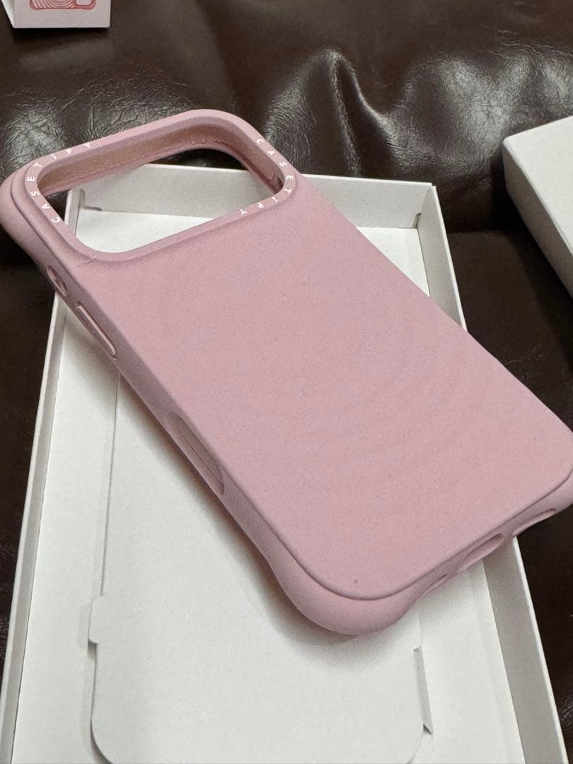 CASETiFY ESSENTIALS ピンクケース 17 pro用ケース