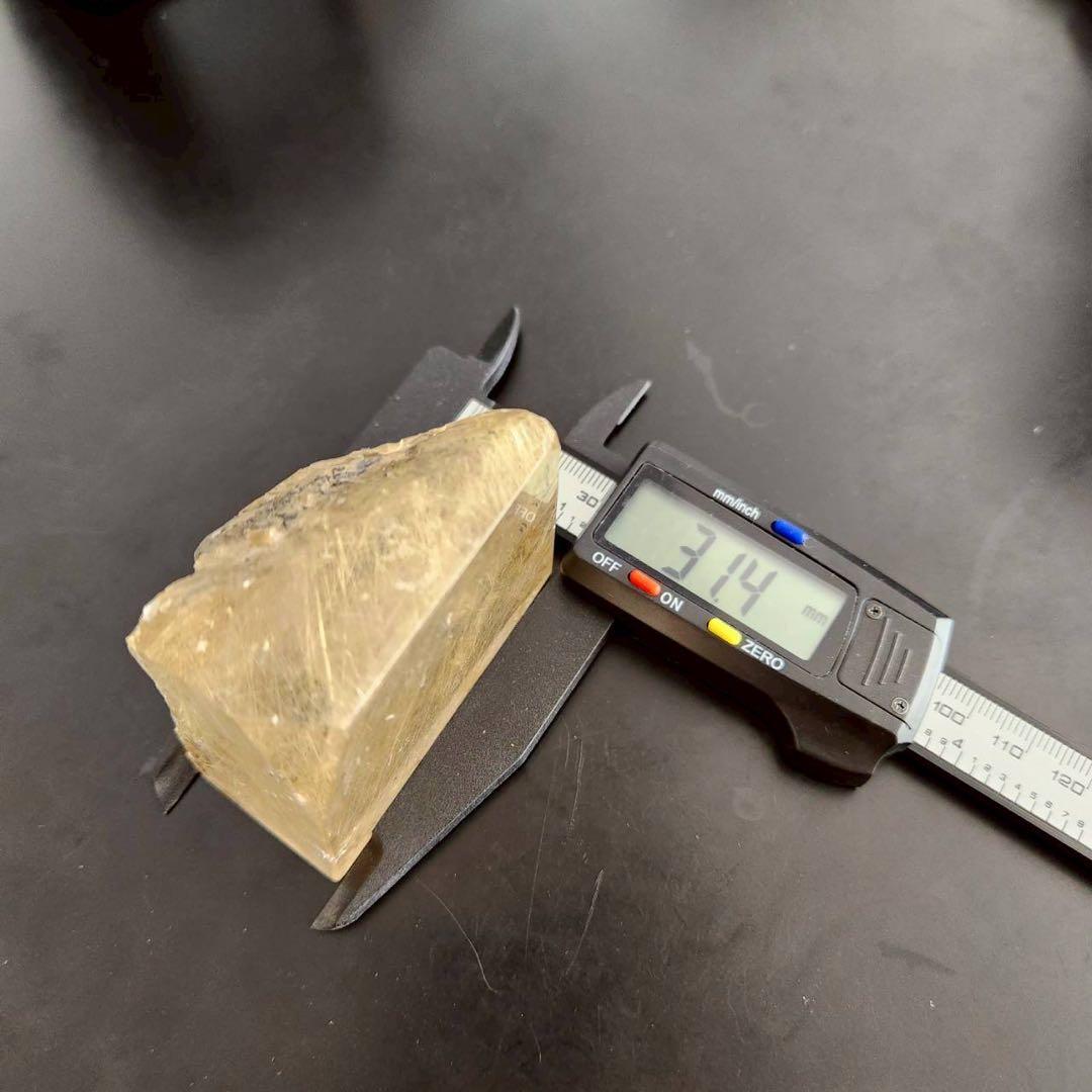 断捨離SALE〜☆天然石☆ ルチルクォーツ　ヴィーナス　虹　高品質　原石　箱付き