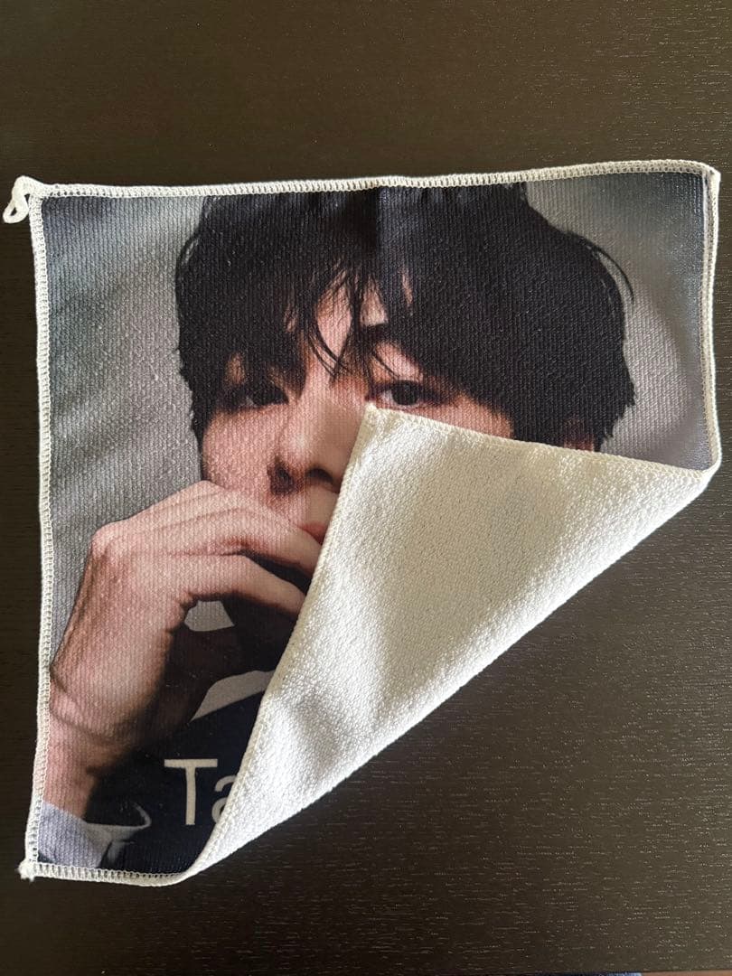おまとめ中♡BTS テテ V マイクロファイバーハンドタオル　30×30cm