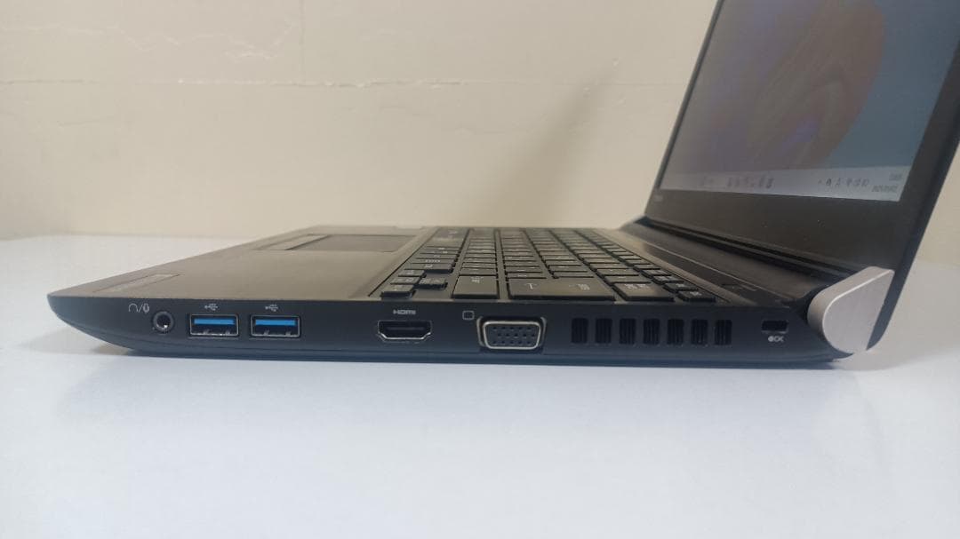 ノートパソコンTOSHIBA 第六世代Core i5 SSD256Gメモリ16G