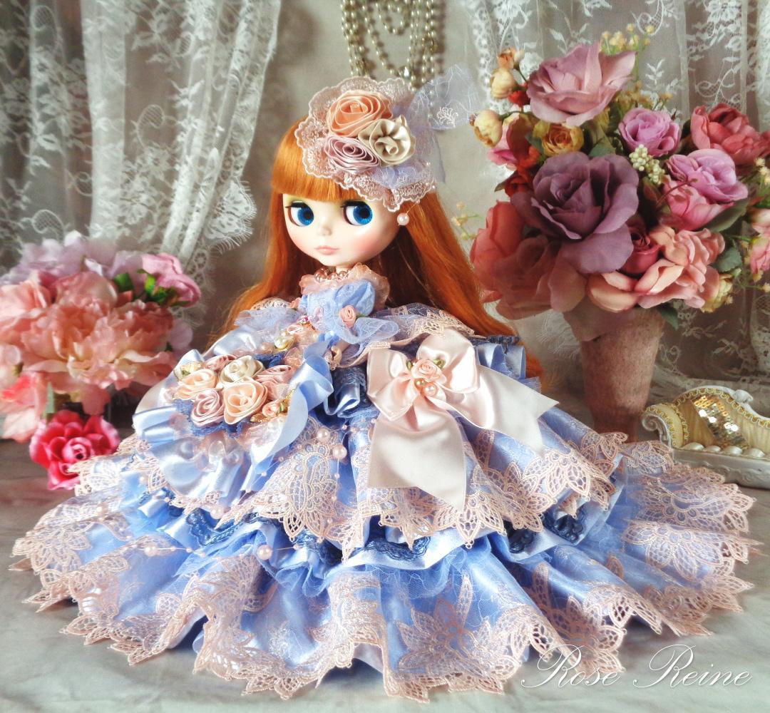 ローゼンレーヌ王妃 凛と美しいラブリーローズのグラデーションフリルドールドレス