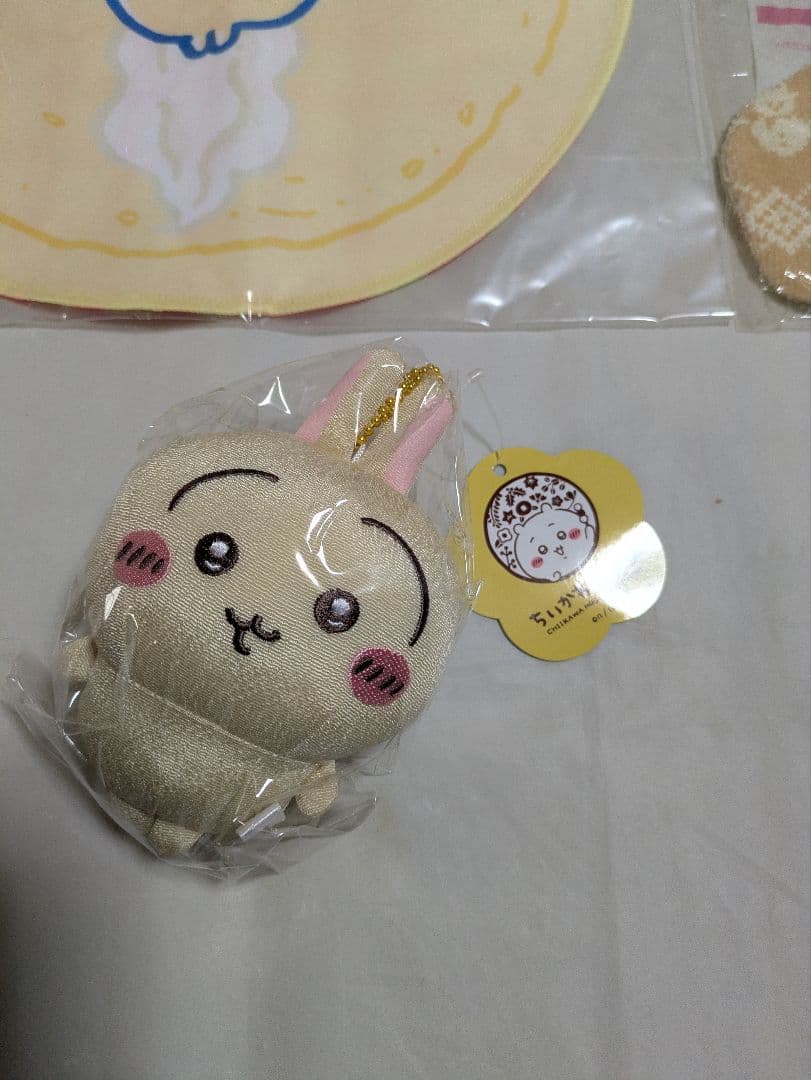 ちいかわぬいぐるみ 4体セット うさぎ、バッグ、キャラデアート、カプセルトイ、他