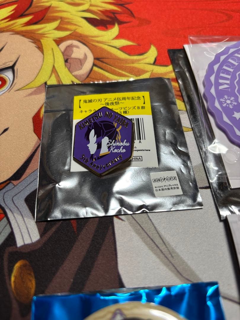 こ*ち様 鬼滅　ピンズ　缶バッジ　アクスタ　コースター　胡蝶しのぶ
