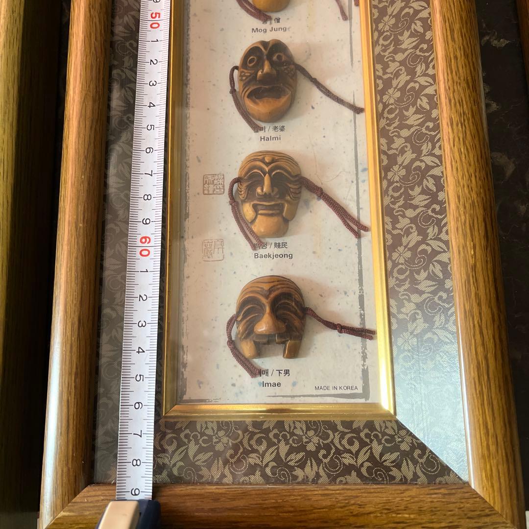 韓国河回仮面（ハフェタル）」を並べた壁掛けインテリア 額3個