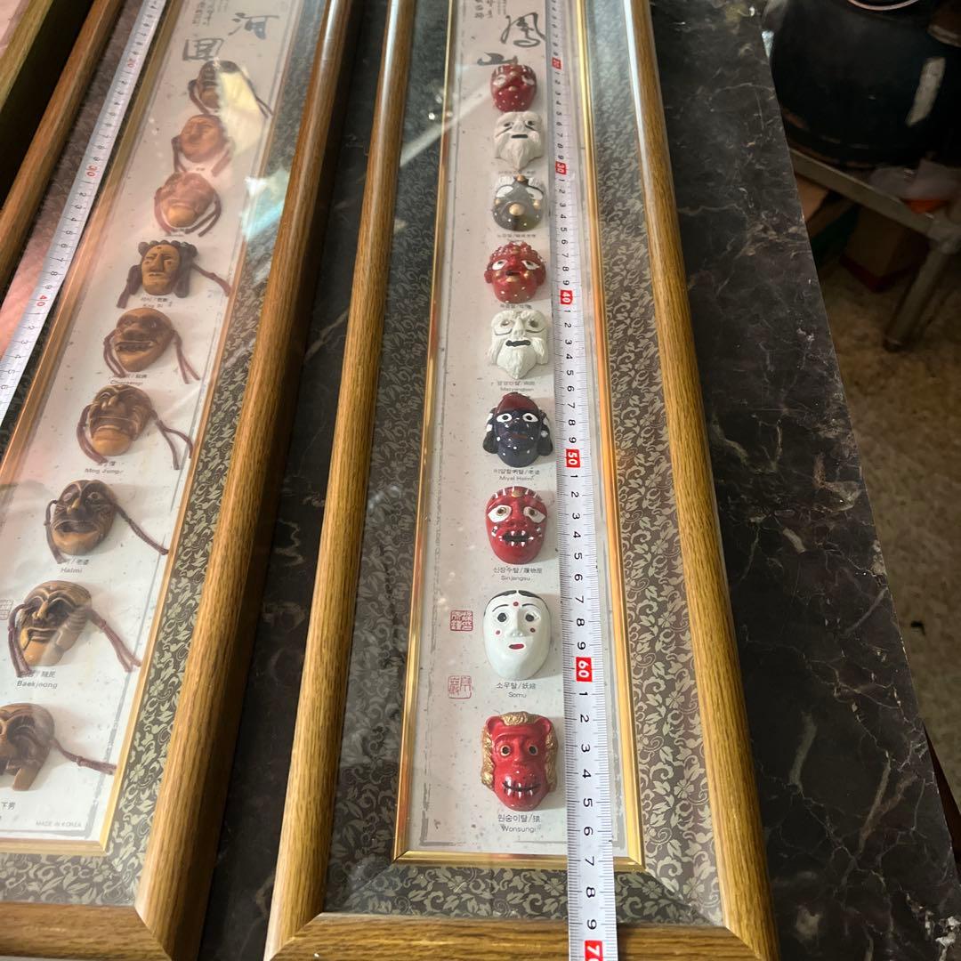 韓国河回仮面（ハフェタル）」を並べた壁掛けインテリア 額3個