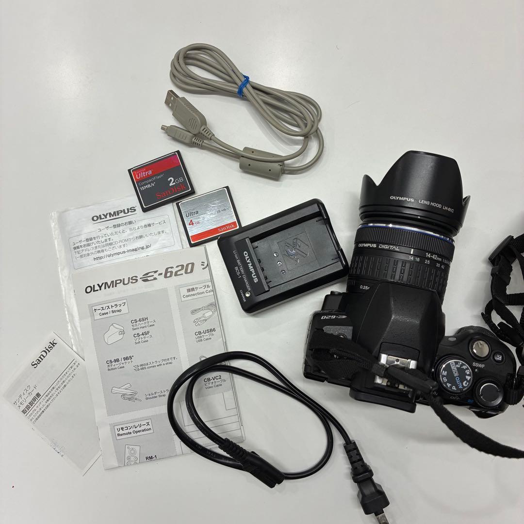 オリンパス E-620 デジタル一眼レフ＋14-42mm レンズセット フード付