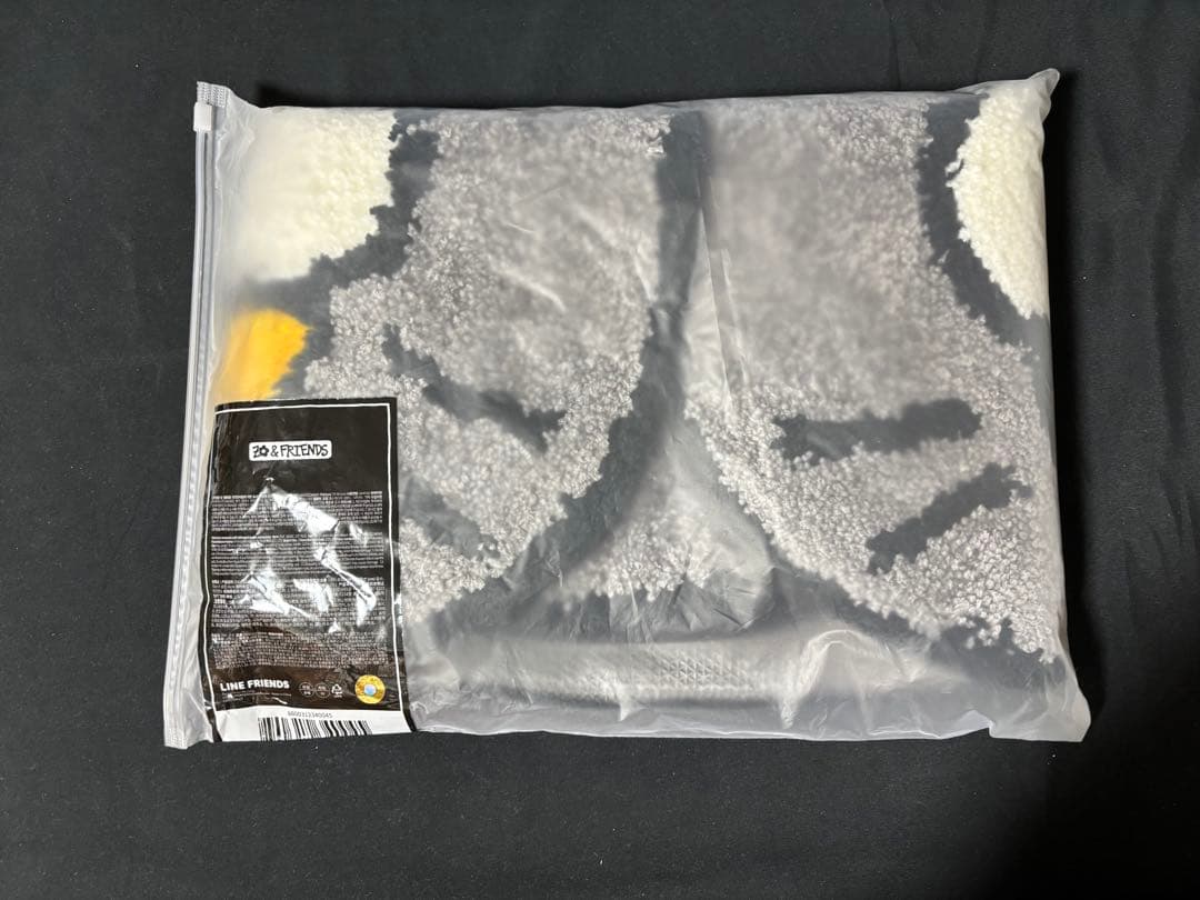 ￼ZO&FRIENDS ポップアップ ZOA ラグマット