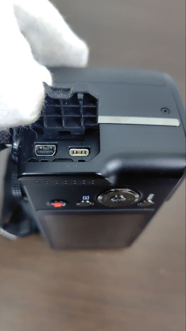 OLYMPUS STYLUS SP-820UZ（デジタルカメラ） ※ケース付き