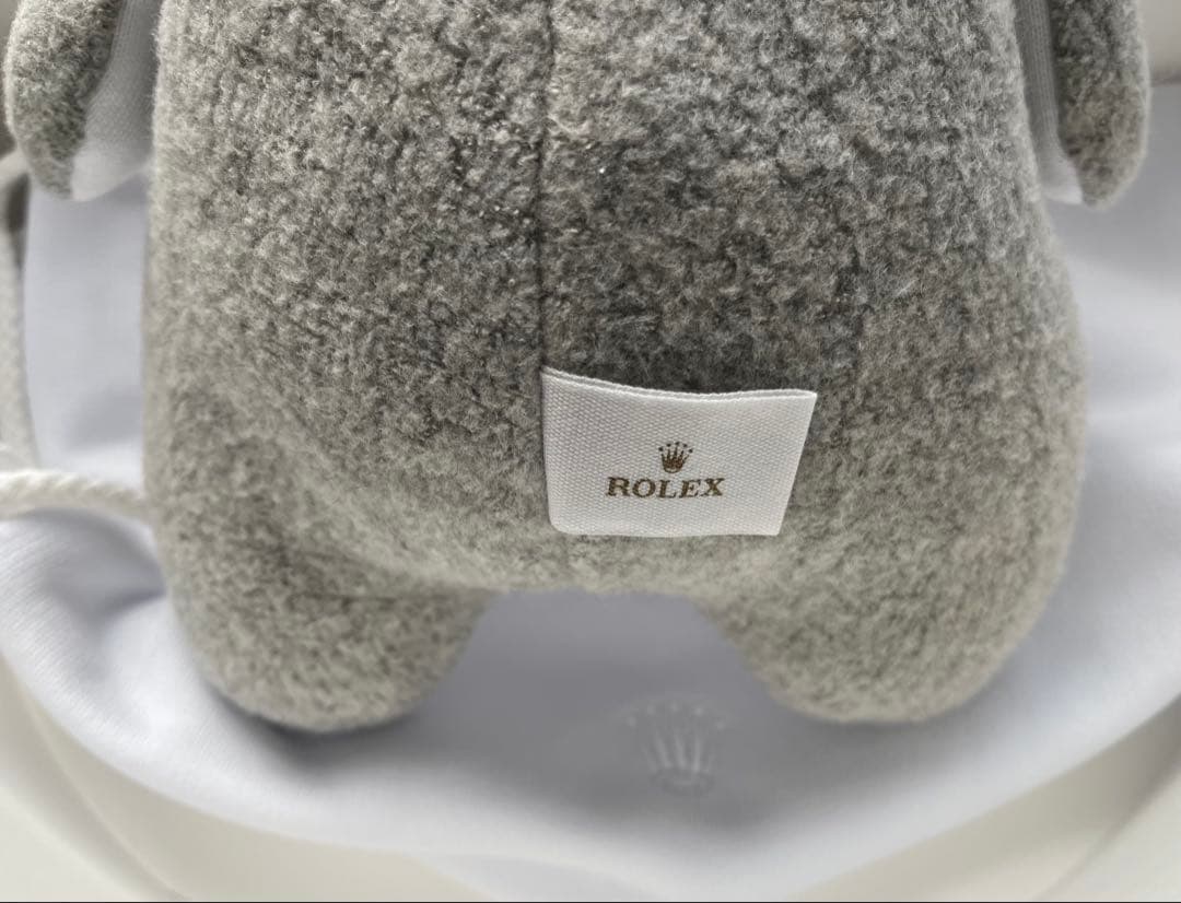 【極美品・箱付】ROLEXVIP限定ペンギンぬいぐるみ 非売品王冠刺繍 入手困難