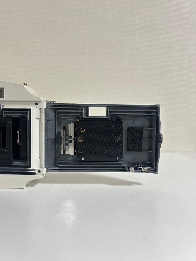 OLYMPUS Ecru エクリュ 35mm フィルムカメラ　ジャンク品