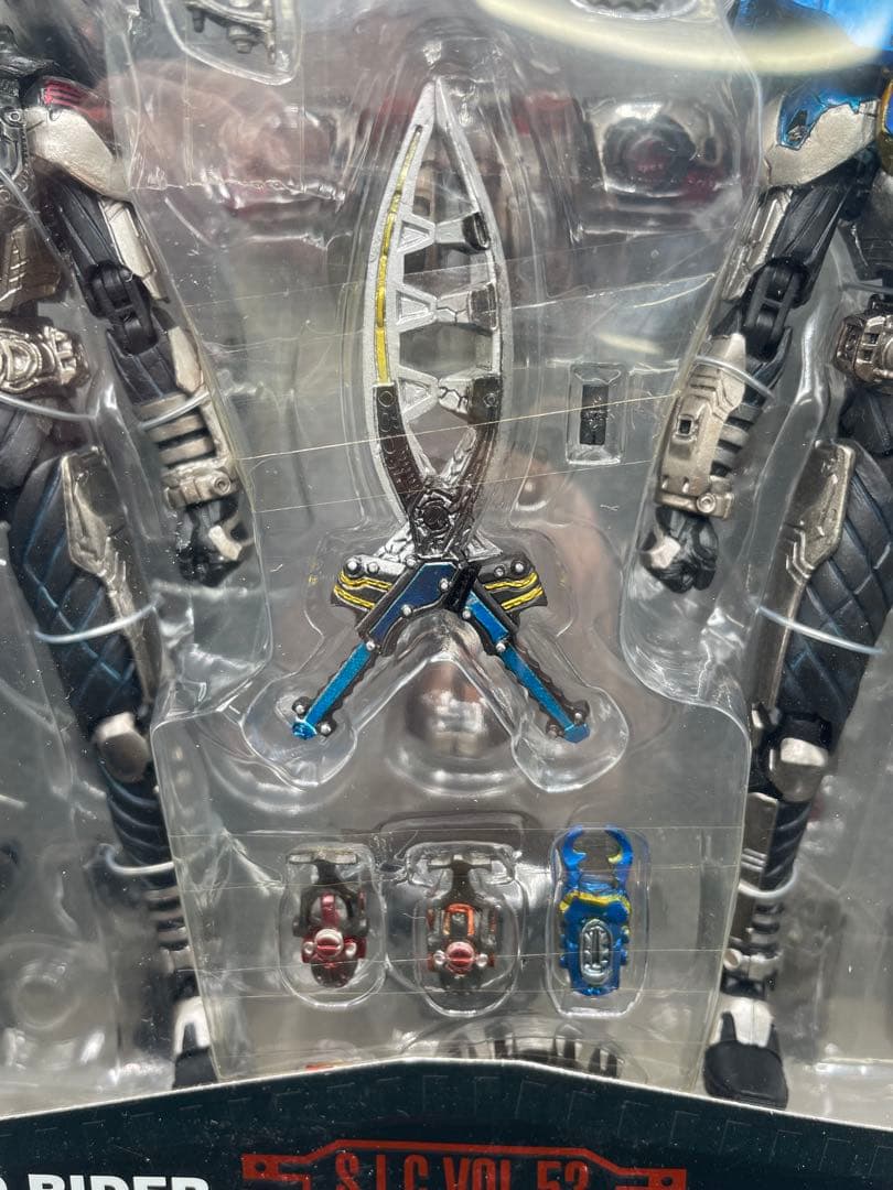 未開封 S.I.C. 仮面ライダーダークカブト&ガタック VOL.53