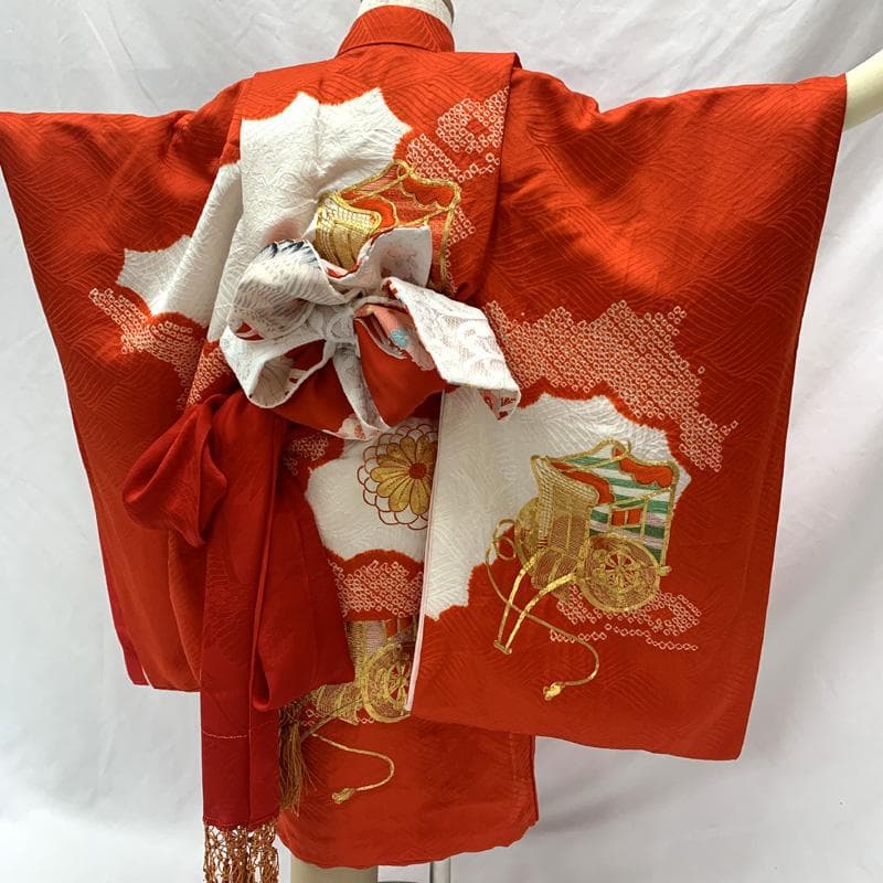 601ag5□七五三 三歳 女児 着物&兵児帯&長襦袢 御所車 菊 朱色□美品