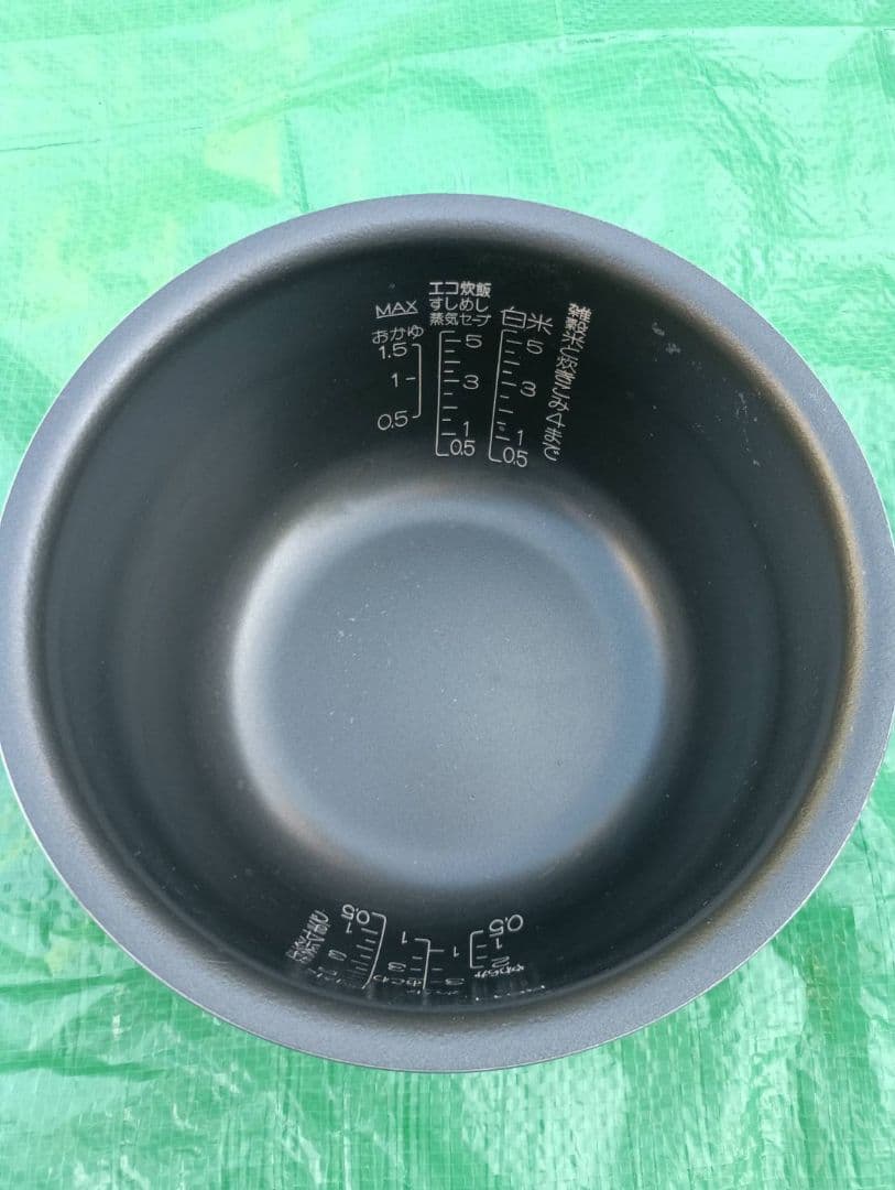 ◯圧力IH炊飯器✕ NP-ZV102BK✕ 黒色✕ しゃもじ付き◯