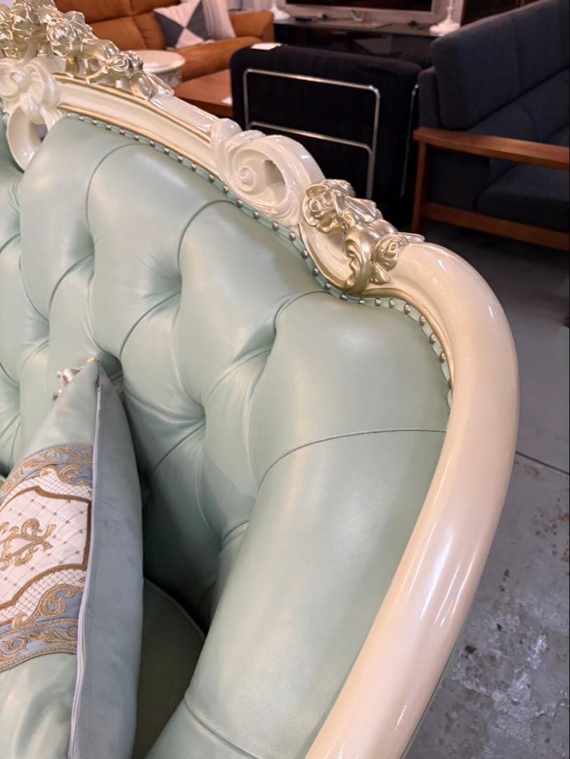 ロココ調　３人用ソファ　猫脚　豪華ソファ