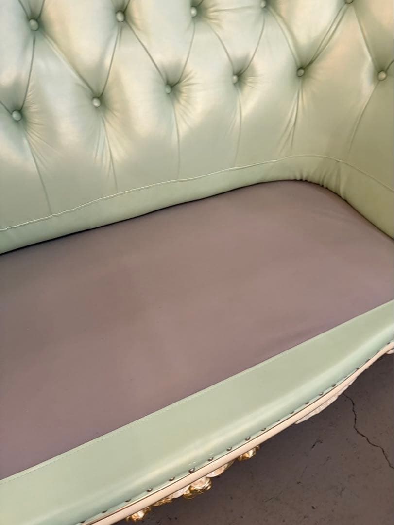 ロココ調　３人用ソファ　猫脚　豪華ソファ