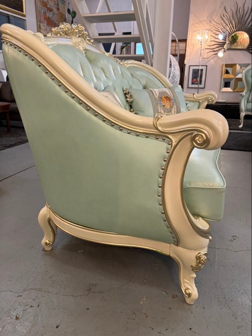 ロココ調　３人用ソファ　猫脚　豪華ソファ