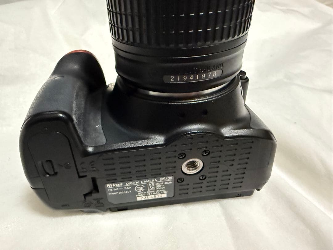 Nikon D5300 ダブルズームキット　収納バッグ付き