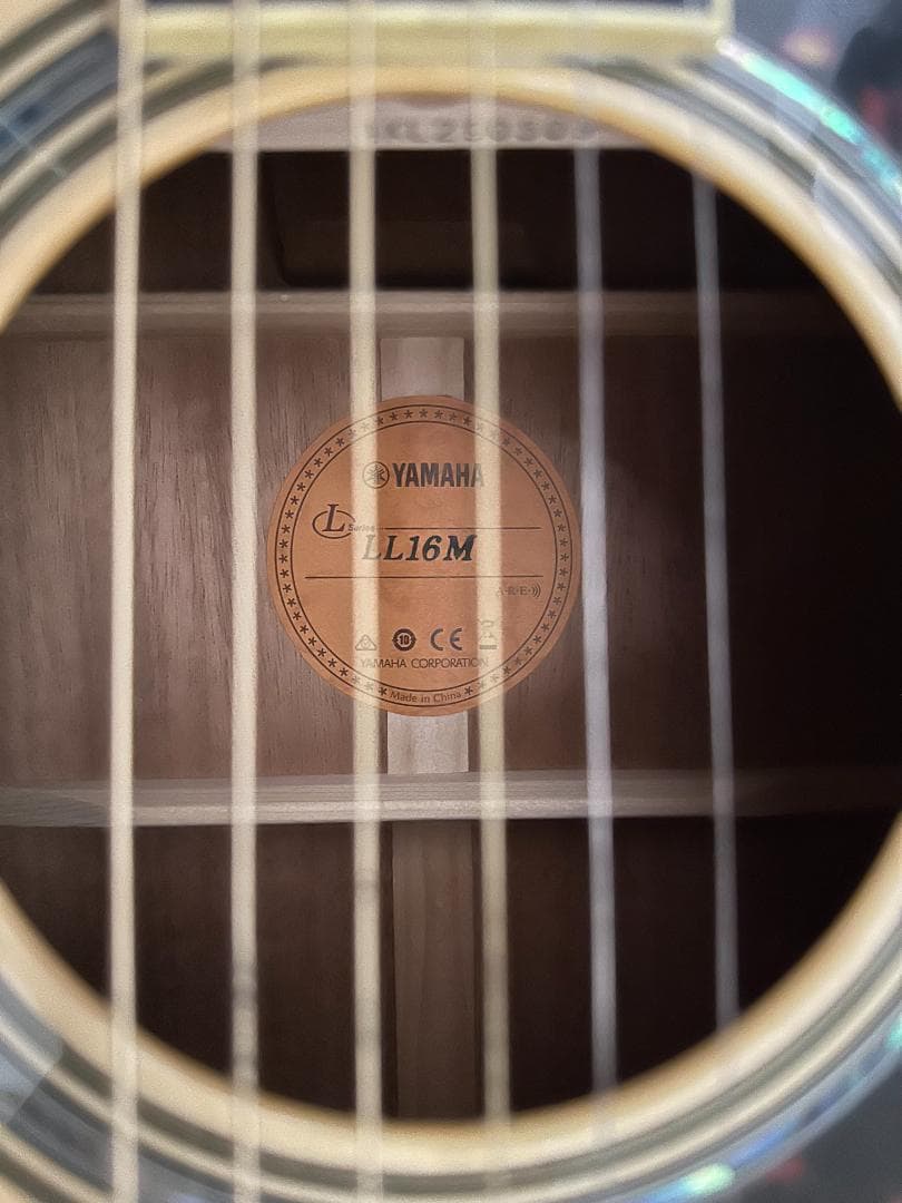 【美品】YAMAHA LL16M AREアコースティックギター ソフトケース付