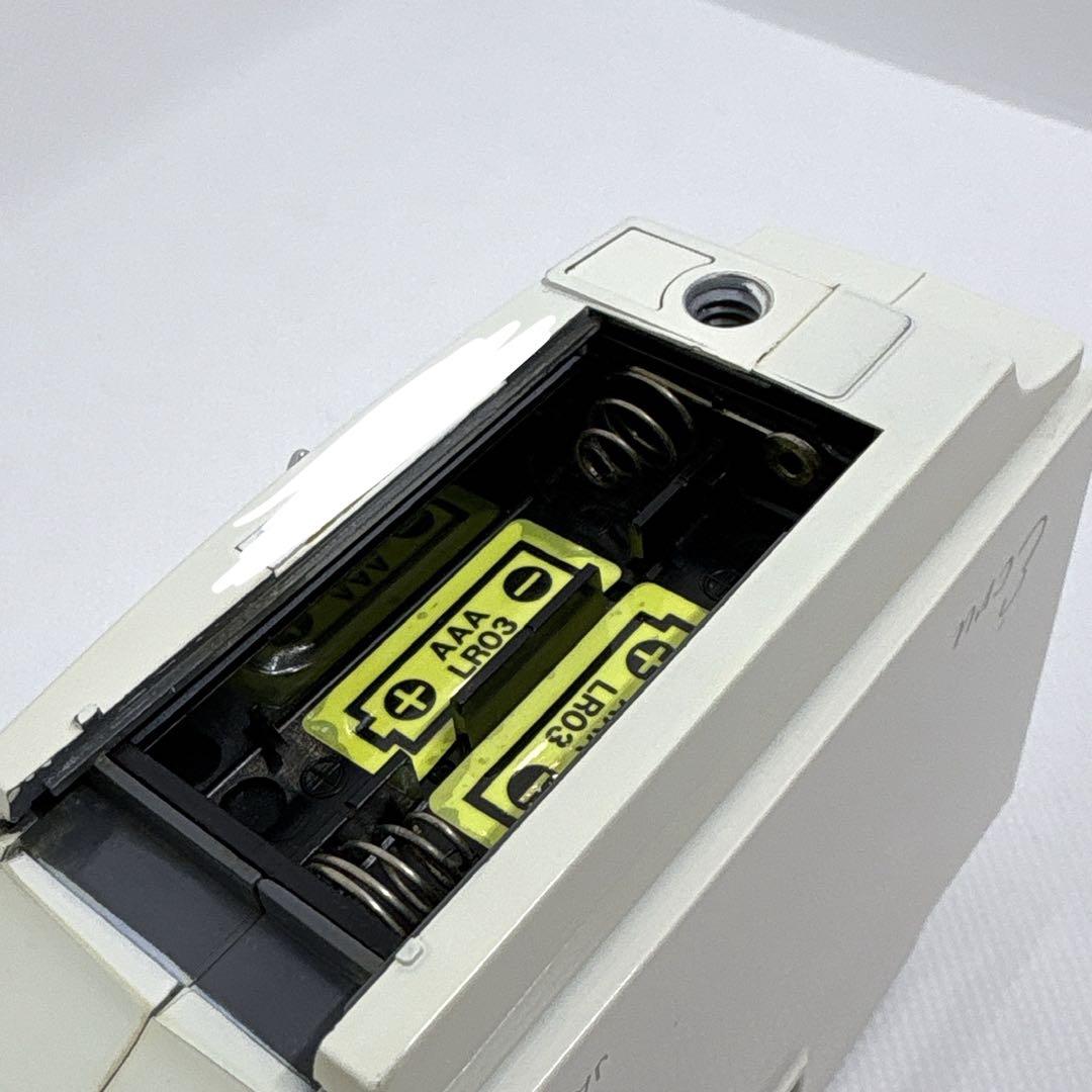 【美品】 20000台限定 オリンパス Ecru エクリュ フィルムカメラ 希少