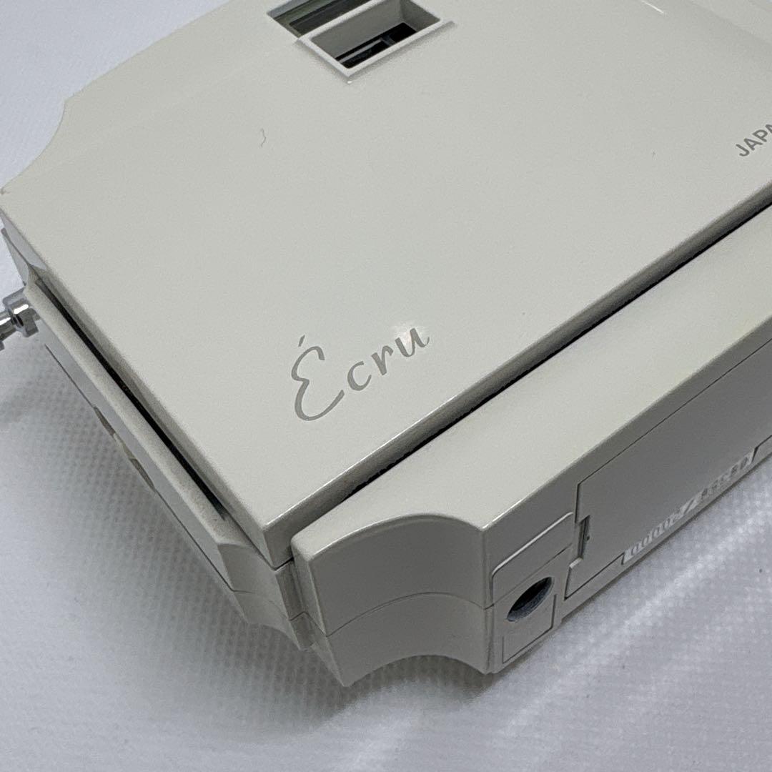 【美品】 20000台限定 オリンパス Ecru エクリュ フィルムカメラ 希少