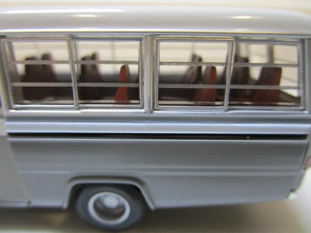 トミカLVネオ/新品封印未開封 LV-N52a ニッサンシビリアン護送車 2台