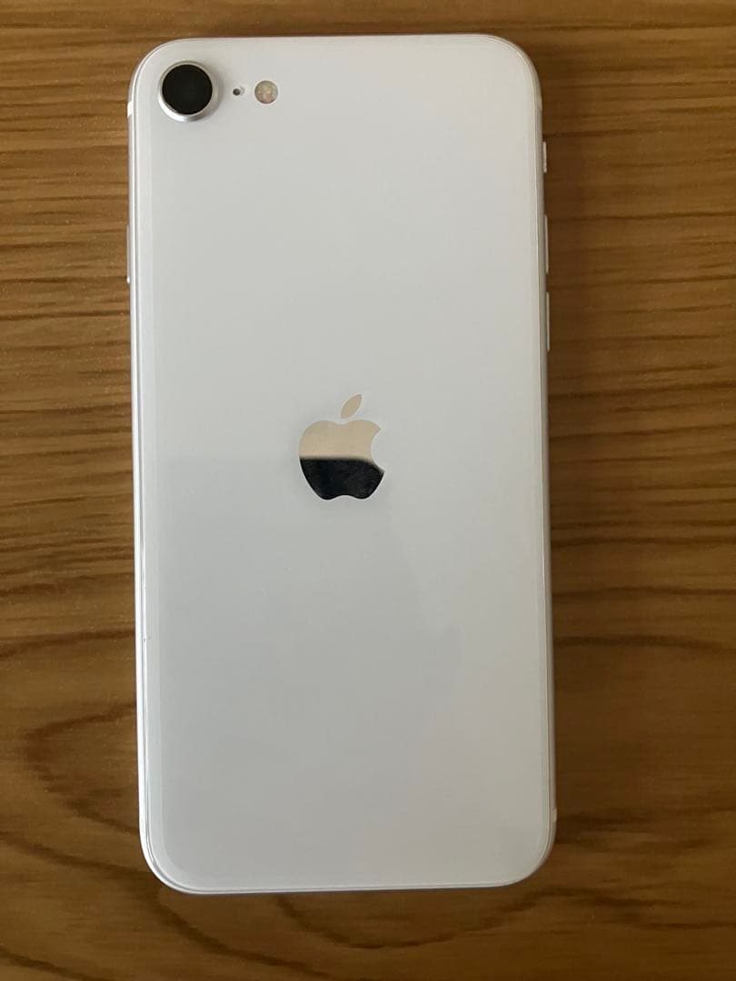 美品 iPhonese2 iPhone第2世代 本体 ホワイト 64GB 82%