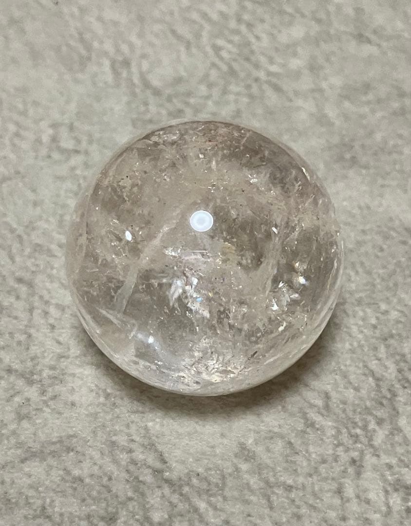 天然石マニカラン水晶ピンク　丸玉