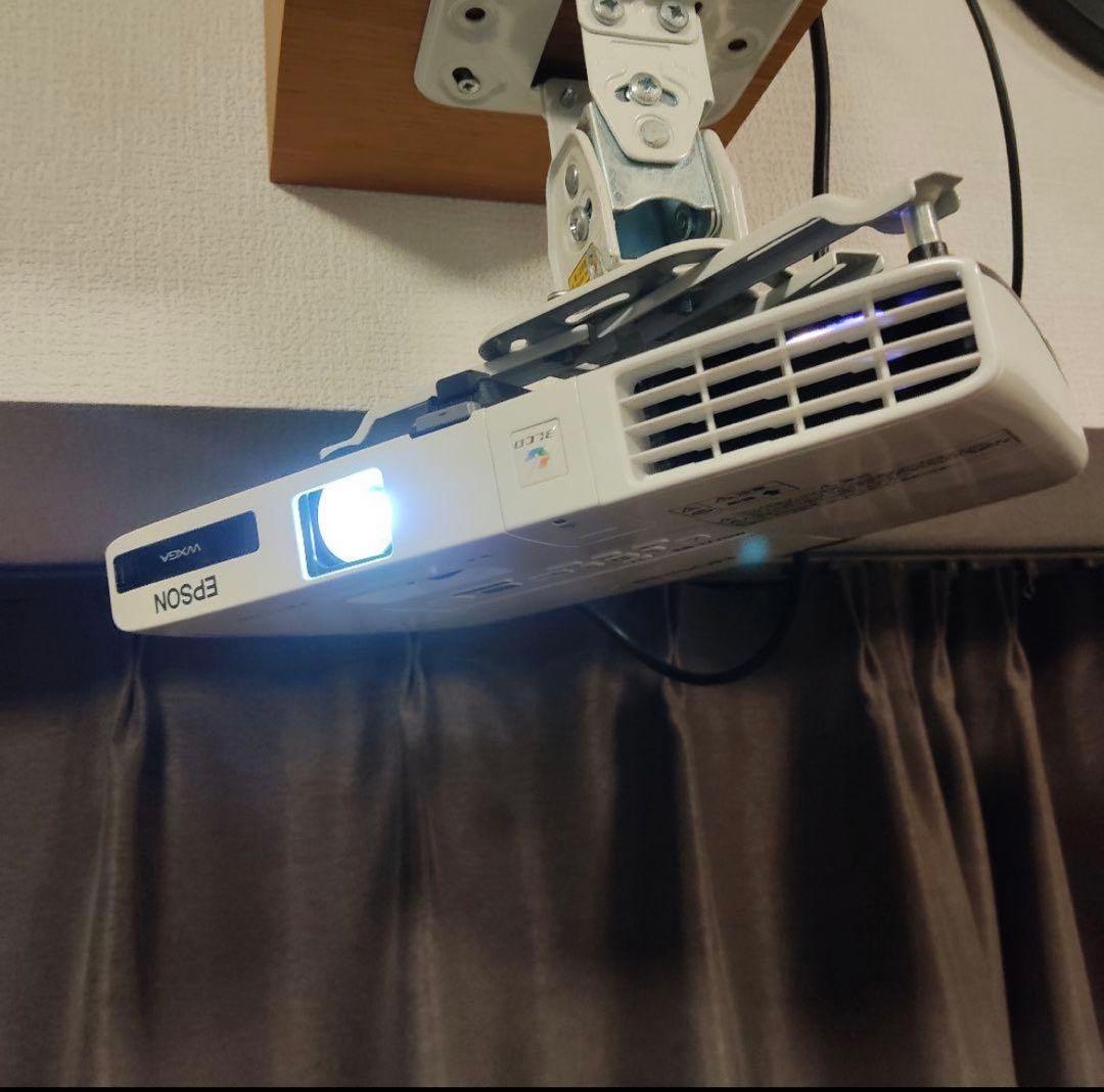 EPSON ホワイト プロジェクター本体