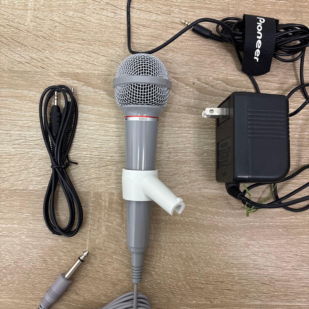 CASIO 電子ピアノ LK218 光ナビゲーション　キーボード　マイク付き