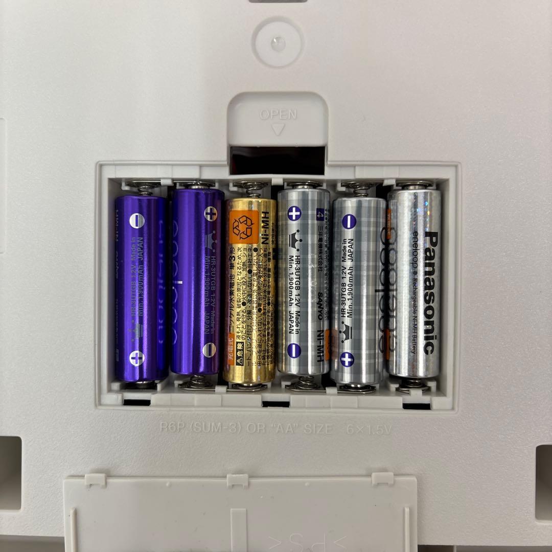 CASIO 電子ピアノ LK218 光ナビゲーション　キーボード　マイク付き