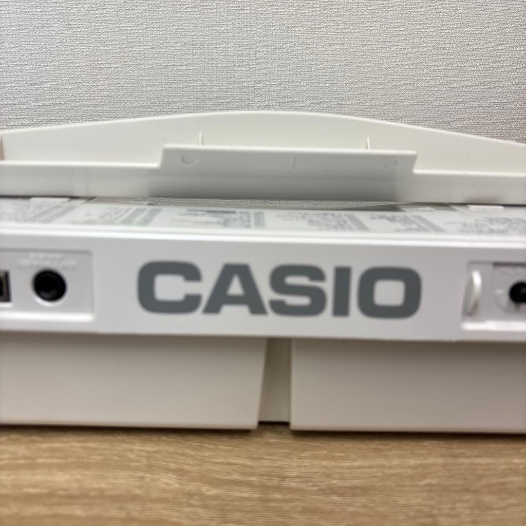CASIO 電子ピアノ LK218 光ナビゲーション　キーボード　マイク付き