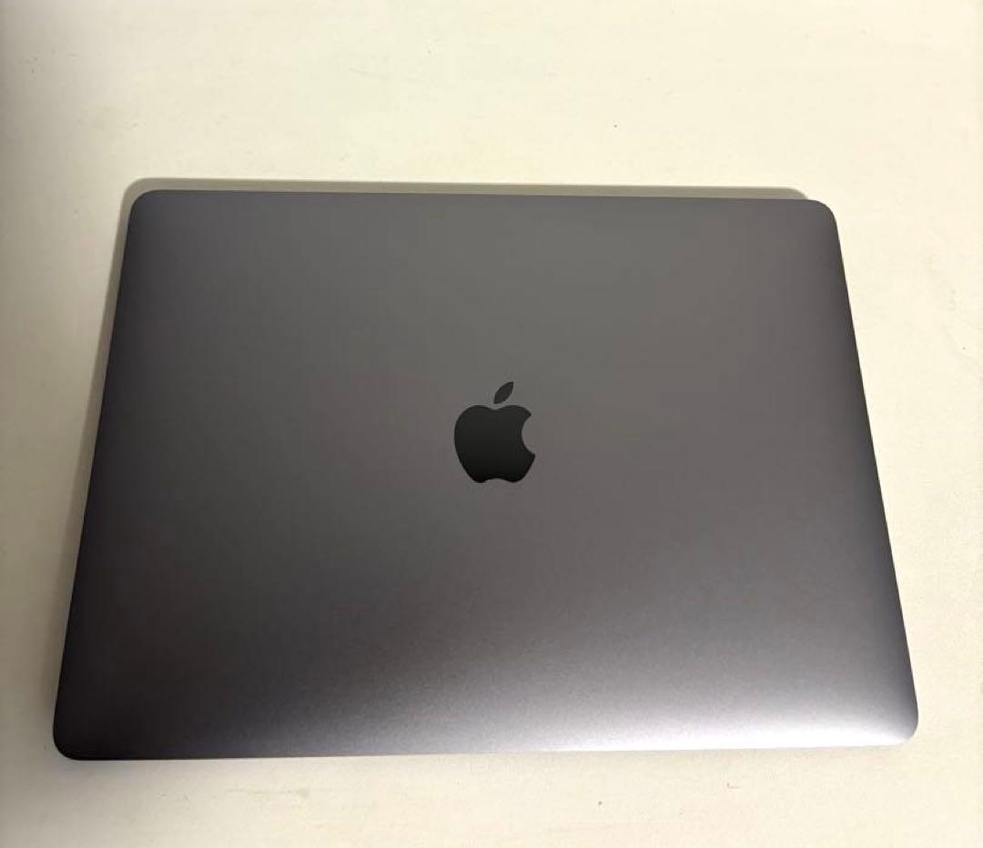 Apple M1チップ搭載13インチMacBook Air 超美品