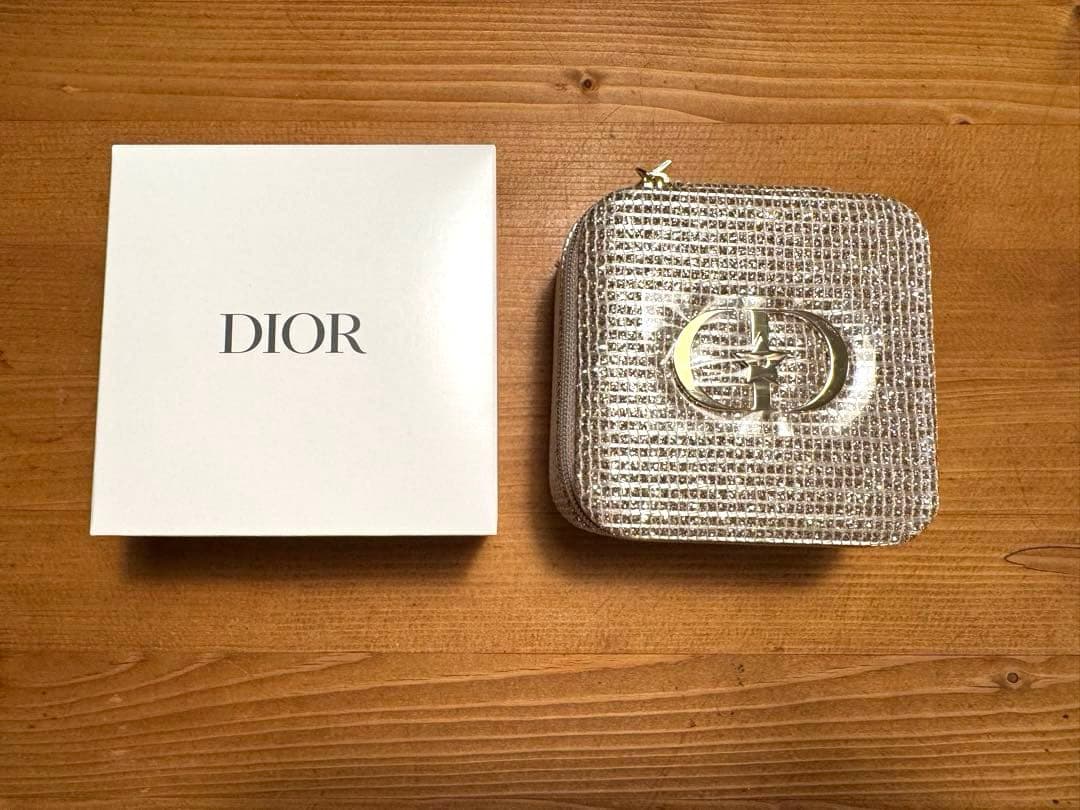 Diorホリデー　限定ノベルティ ディオールオリジナルジュエリーケース