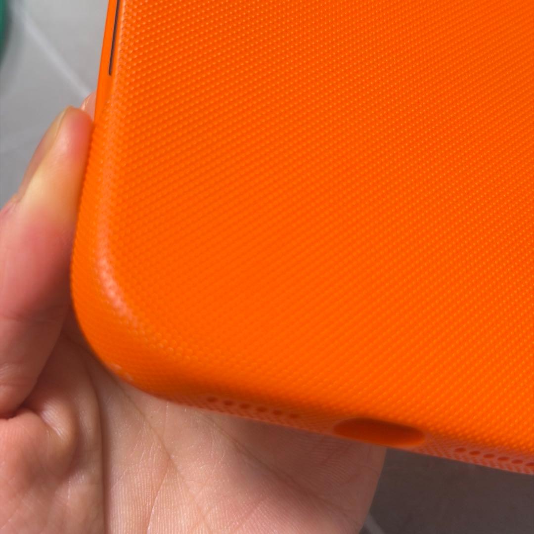 ⭐︎ぷりぷりさん専用⭐︎beats オレンジ iPhone17promax ケース